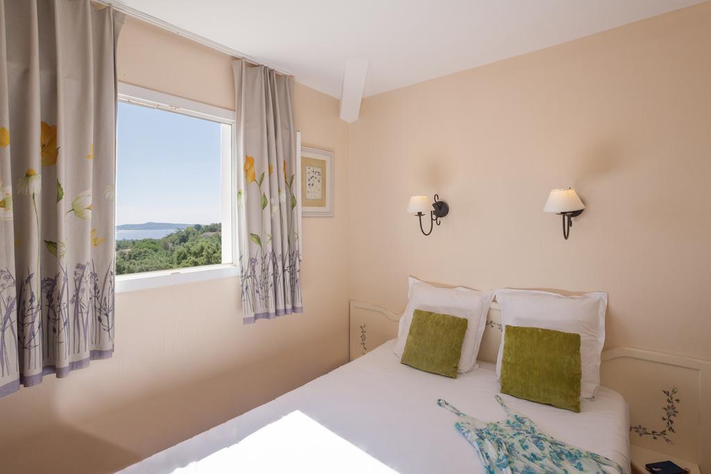 Appartement 1 Chambre avec Coin Nuit dans Alcôve, Climatisation et Terrasse ou Balcon (6 Personnes) - Vue sur Mer